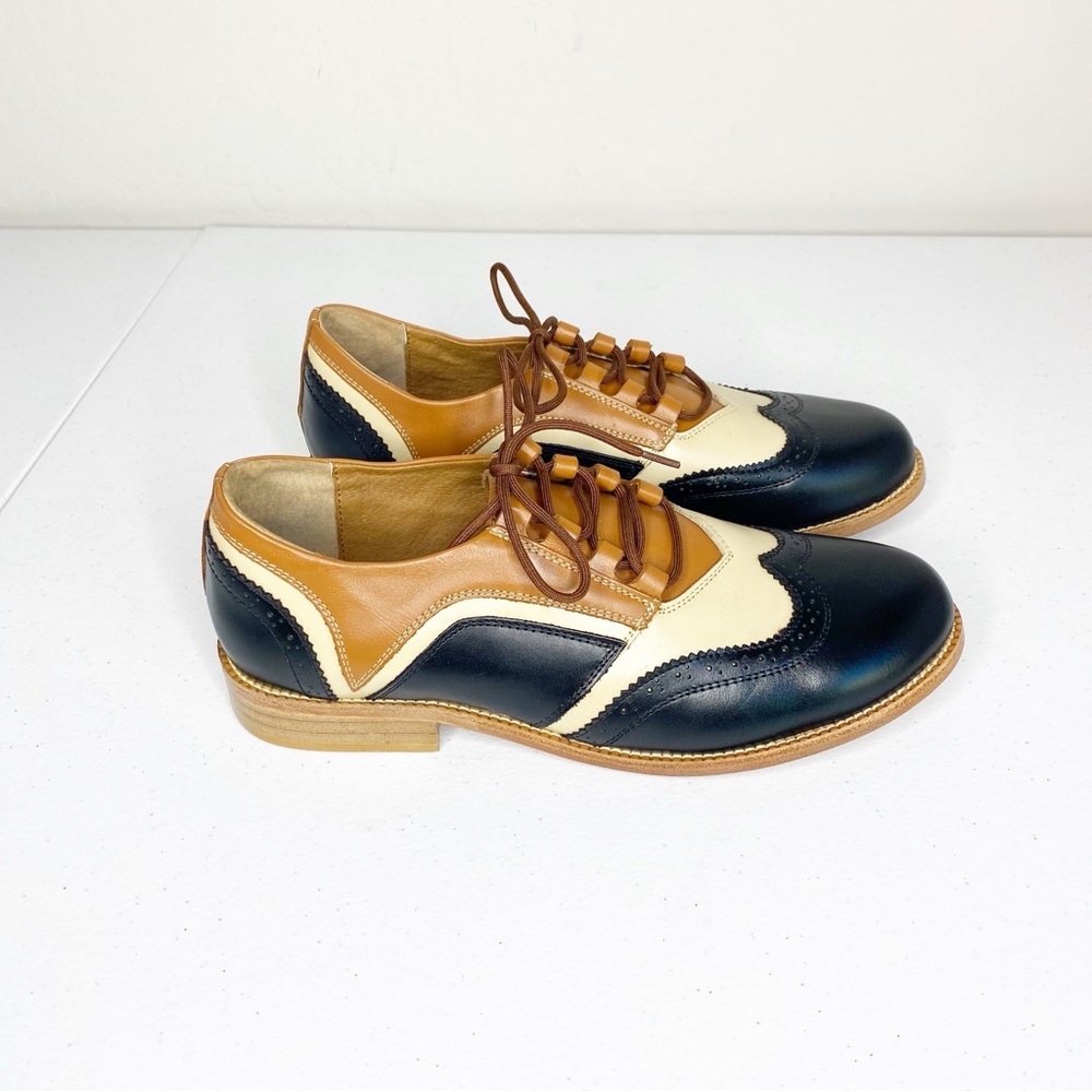 MITU Emilia Black Beige Leather Wing Tip Loafers Limited Edition Size 24 US